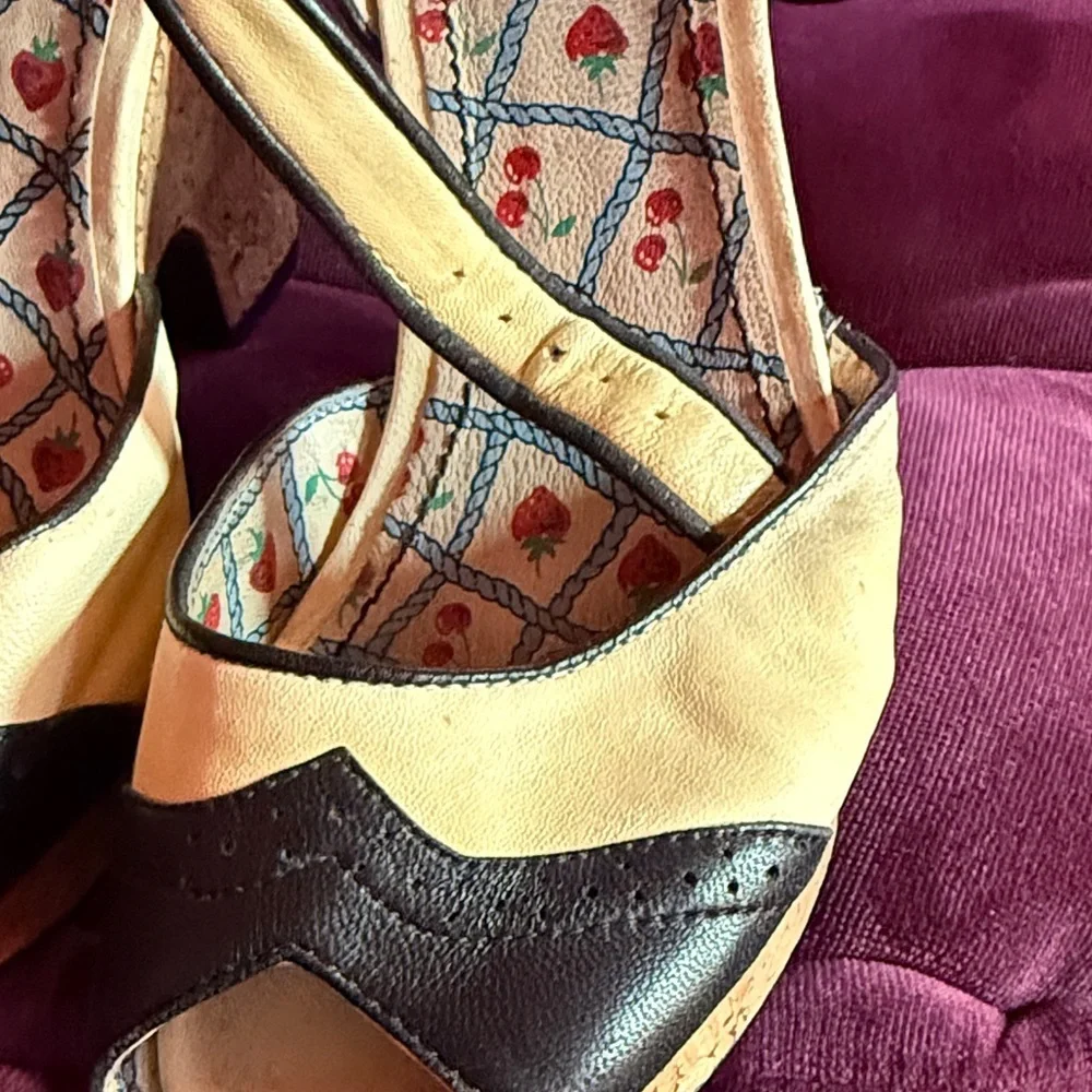 Miss L Fire shoes Elegant Black and Cream Wedge Sandals 9.5